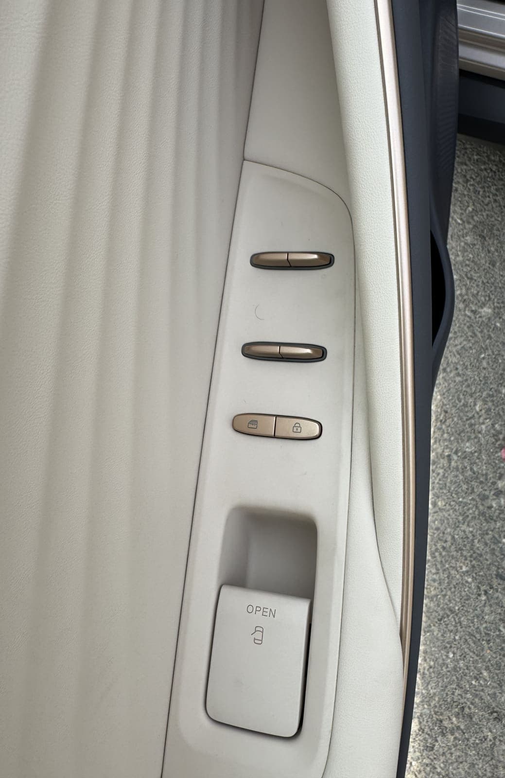 Nissan N6 180 Max (PHEV) — 4