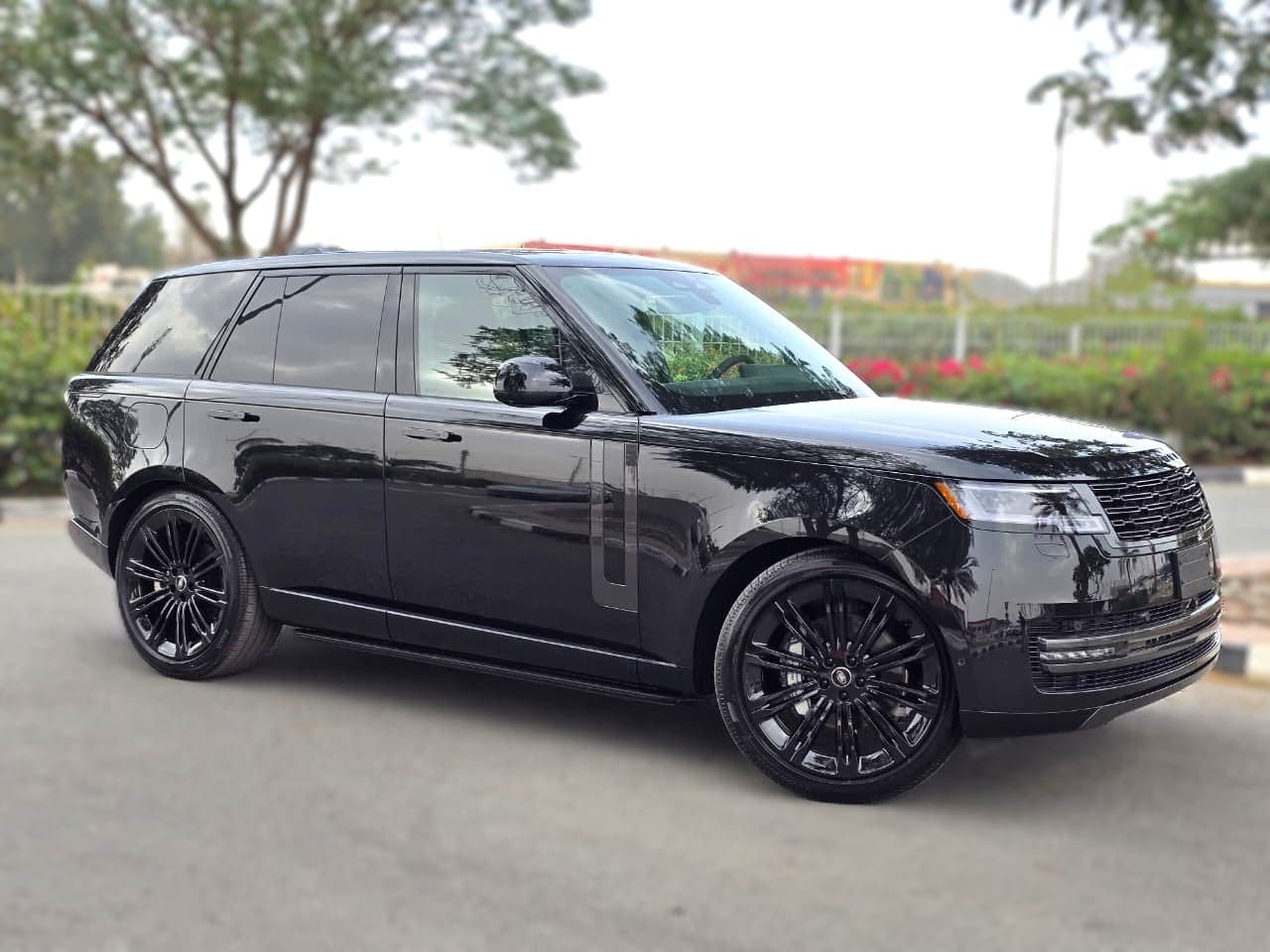 Range Rover P400 V6 — 2