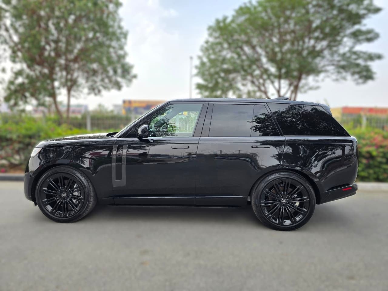 رينج روفر P400 V6 — 4
