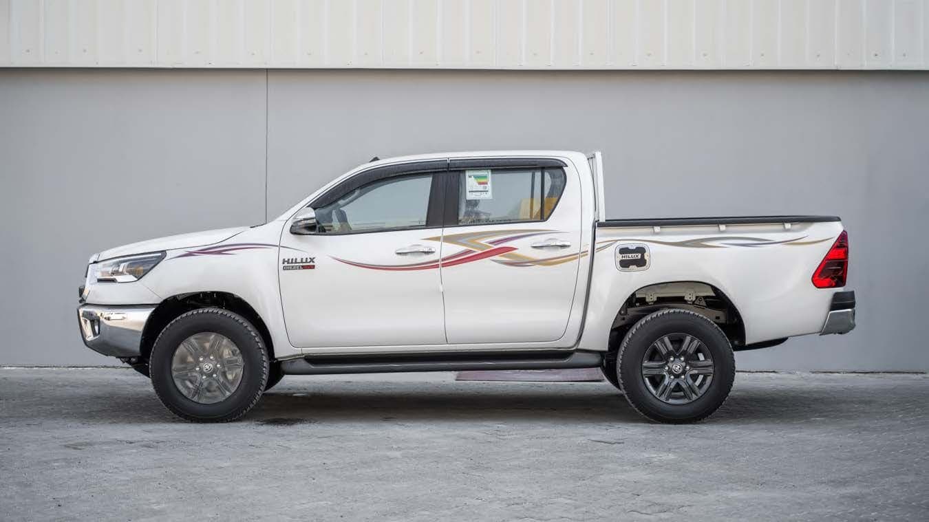 Hilux 2.4L Diesel AT — 3