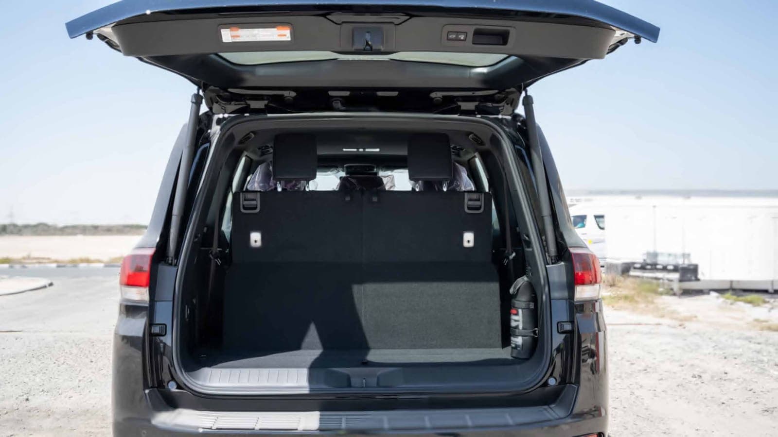Land Cruiser 300 GXR 4.0L — 6
