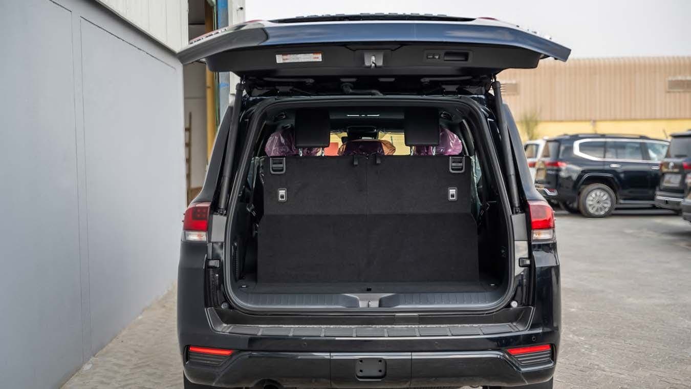 Land Cruiser 300 GXR 3.3L Diesel — 6
